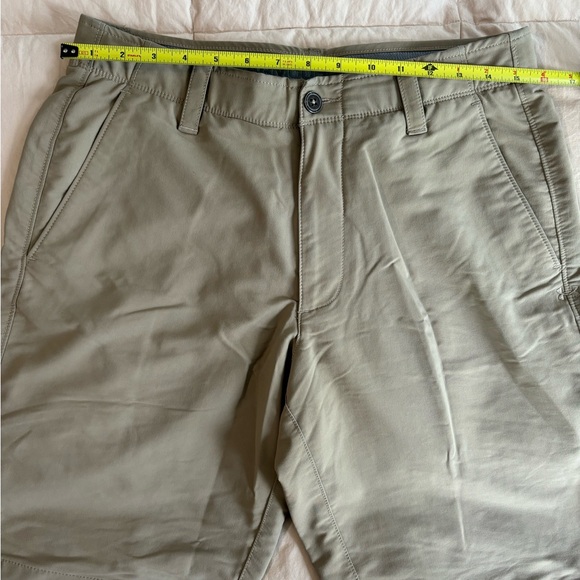Under Armour Men’s Shorts - Picture 5 of 5